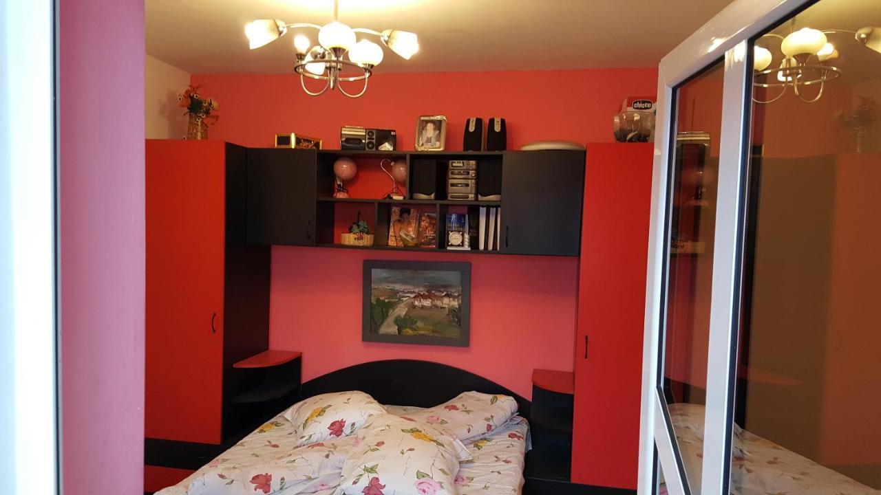 Bed and Breakfast Casele Lena à Aldesti  Extérieur photo